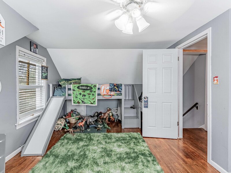 2804 W 85th Street Chicago IL 60652