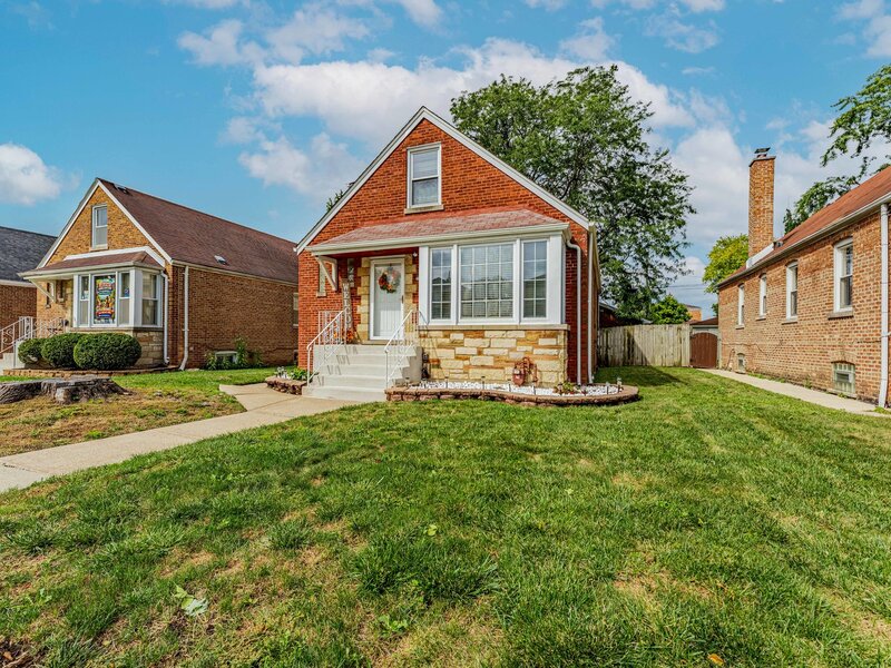 2804 W 85th Street Chicago IL 60652