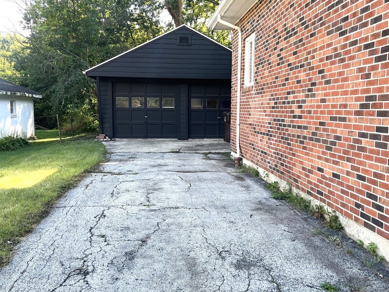 411 Suwanee Street Park Forest IL 60466