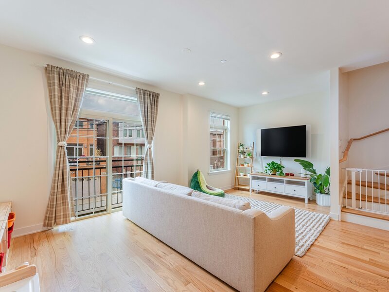 3239 S Stewart Avenue Chicago IL 60616