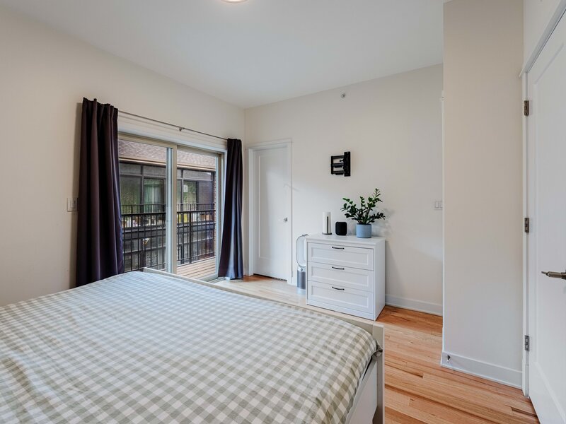 3239 S Stewart Avenue Chicago IL 60616