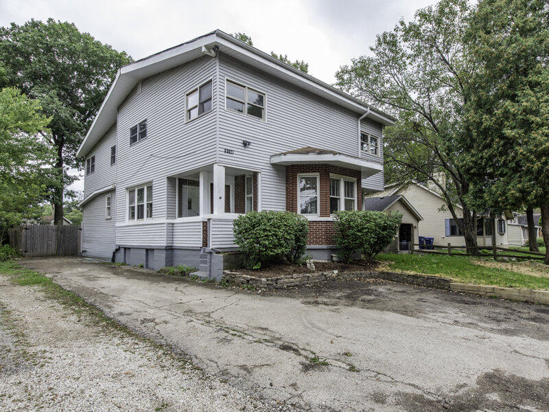 33827 N Oak Street Grayslake IL 60030