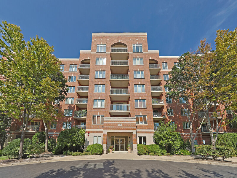 370 S Western Avenue Des Plaines IL 60016