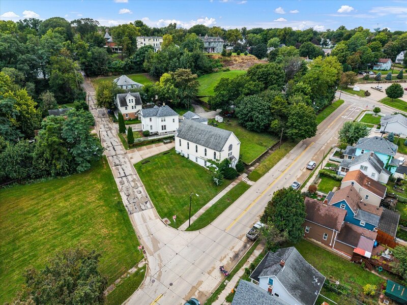 1222 7th Avenue Moline IL 61265