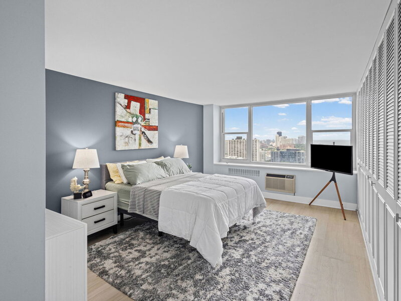 4250 N Marine Drive Chicago IL 60613