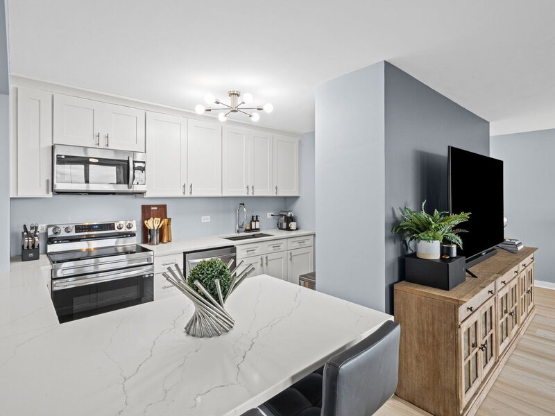 4250 N Marine Drive Chicago IL 60613