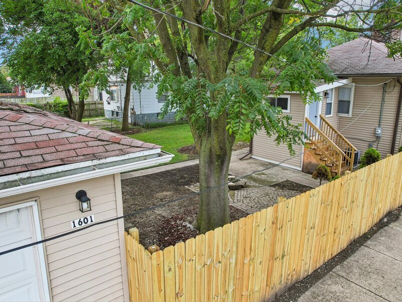 1601 S 20th Avenue Maywood IL 60153