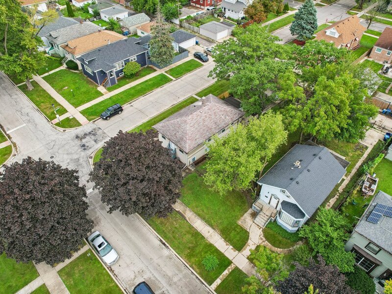 1601 S 20th Avenue Maywood IL 60153