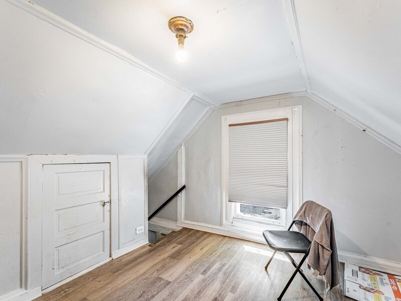 7553 S Saint Lawrence Avenue Chicago IL 60619