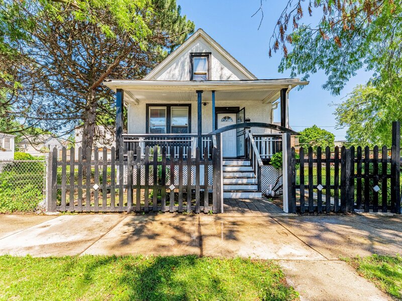 7553 S Saint Lawrence Avenue Chicago IL 60619