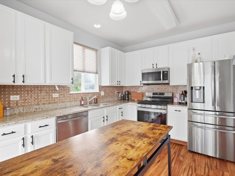 530 W Kristina Lane Round Lake IL 60073