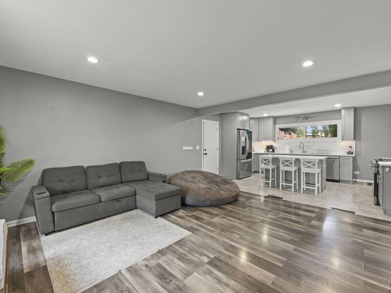 203 Lilac Lane North Aurora IL 60542