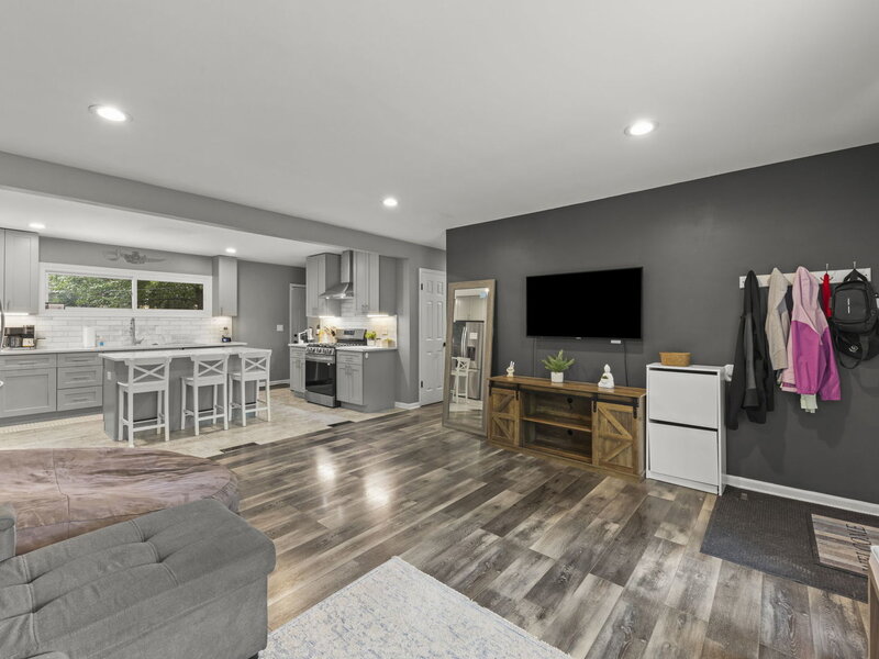 203 Lilac Lane North Aurora IL 60542