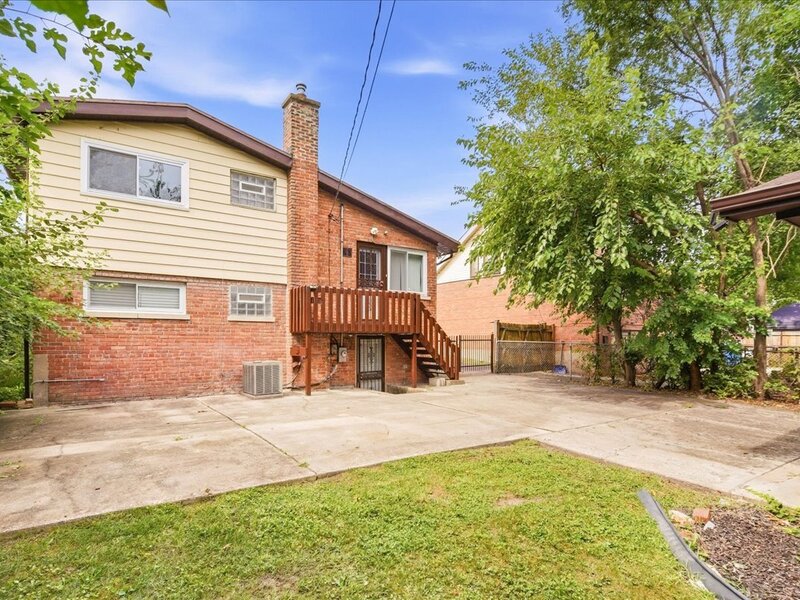8343 S Kenwood Avenue Chicago IL 60619