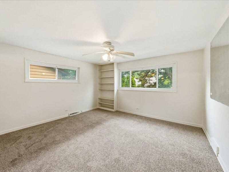 8343 S Kenwood Avenue Chicago IL 60619