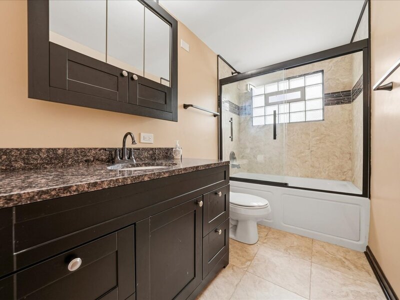 8343 S Kenwood Avenue Chicago IL 60619