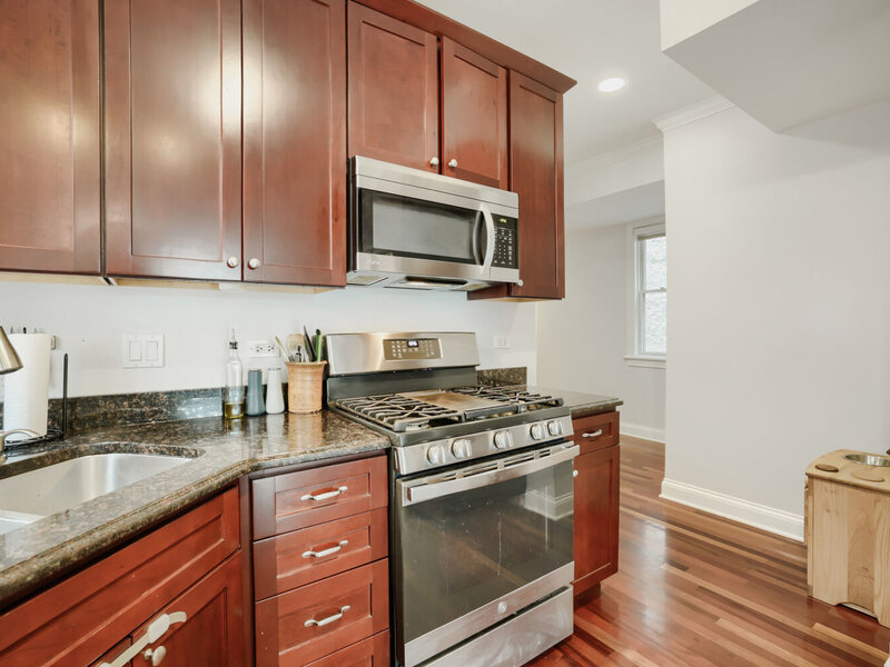 1514 W Victoria Street Chicago IL 60660