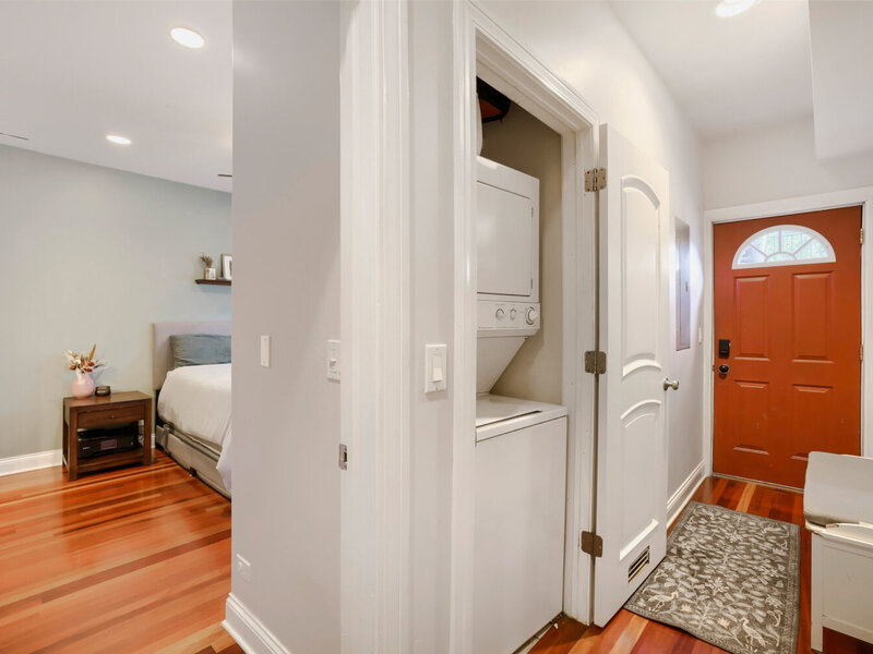 1514 W Victoria Street Chicago IL 60660