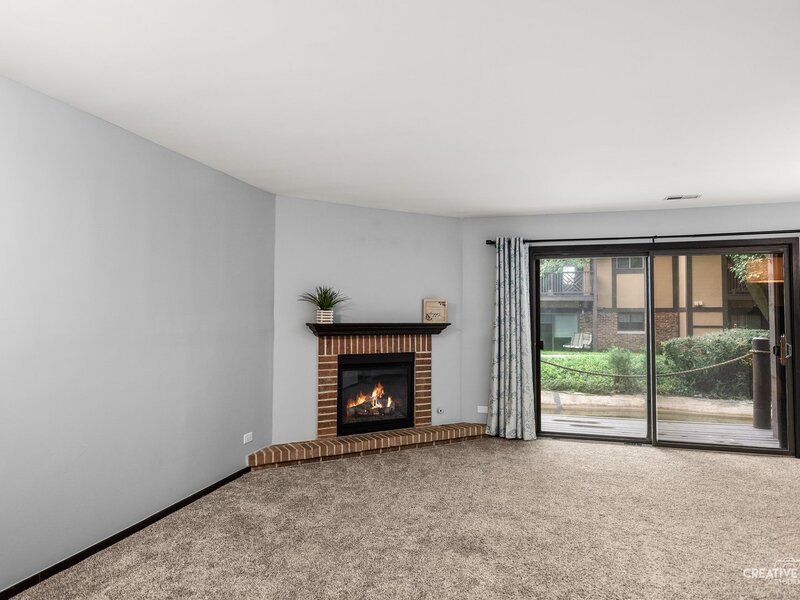 835 Farnham Lane Wheaton IL 60189