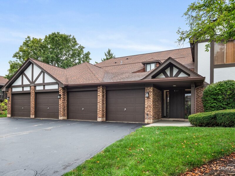 835 Farnham Lane Wheaton IL 60189