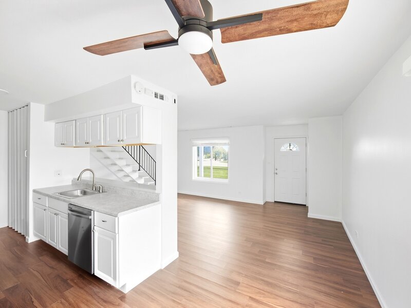 1590 Cornell Circle Hoffman Estates IL 60169
