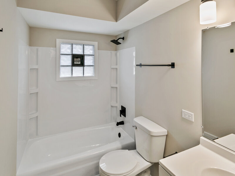 14129 S Hoxie Avenue Burnham IL 60633
