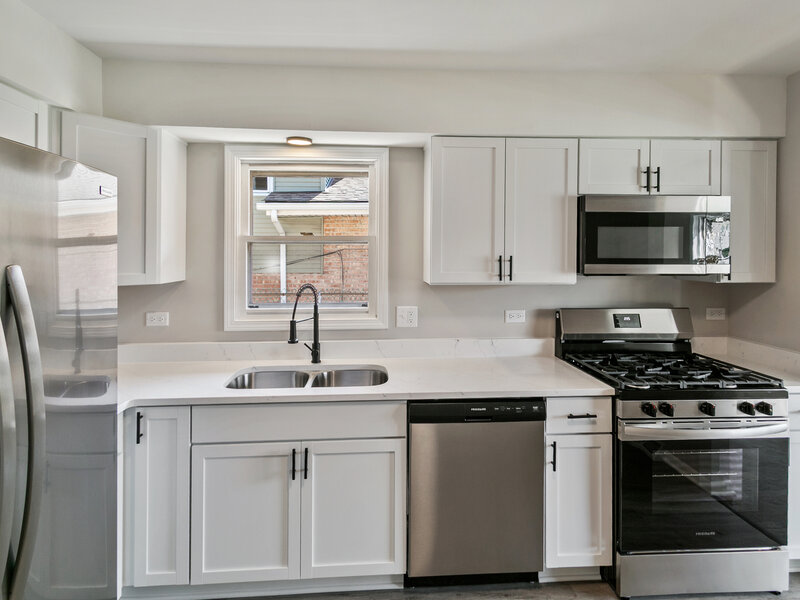 14129 S Hoxie Avenue Burnham IL 60633