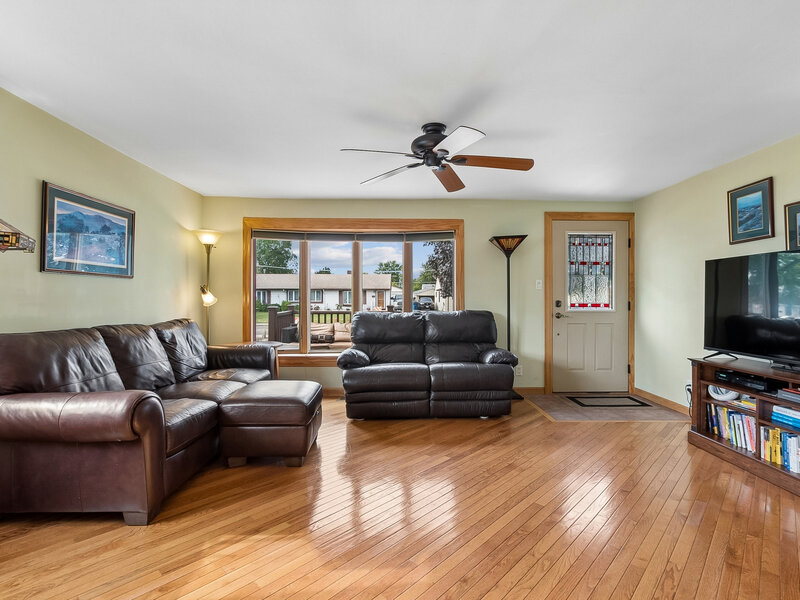 8827 S Kolmar Avenue Hometown IL 60456