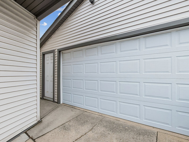 8827 S Kolmar Avenue Hometown IL 60456