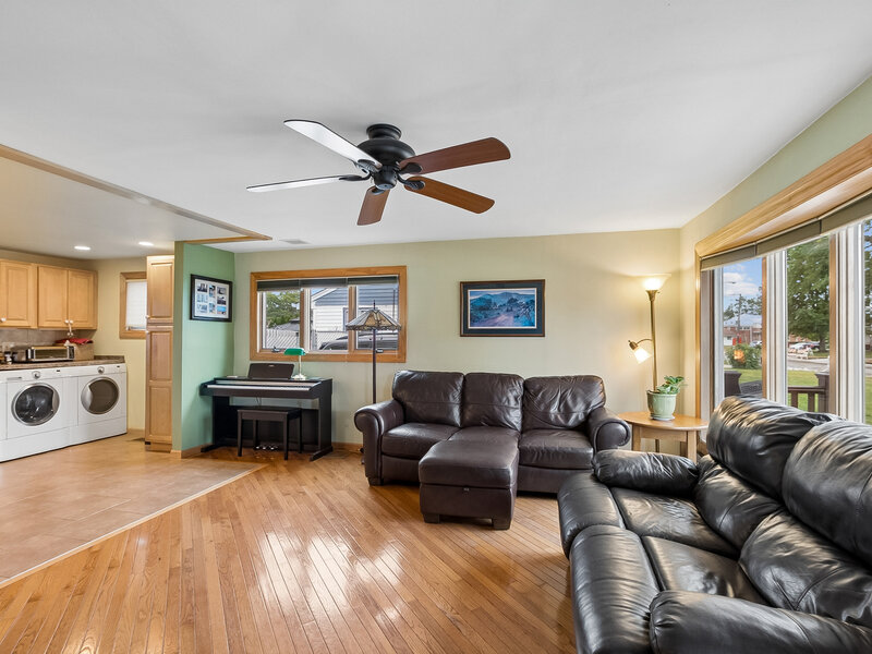 8827 S Kolmar Avenue Hometown IL 60456