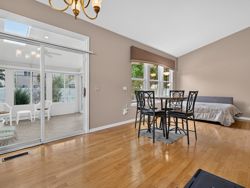 663 S Mecosta Lane Romeoville IL 60446