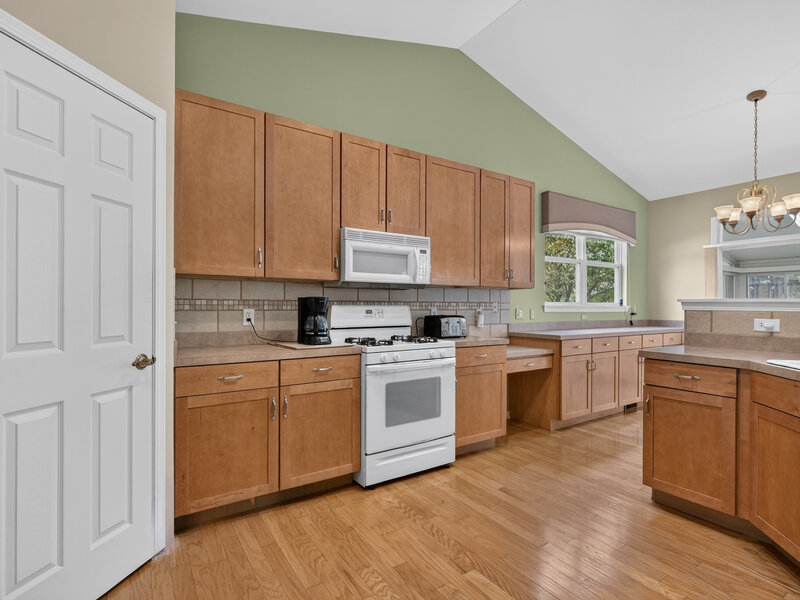 663 S Mecosta Lane Romeoville IL 60446