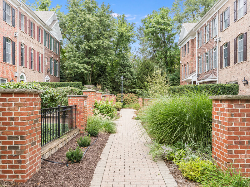 237 Box Car Avenue Naperville IL 60540