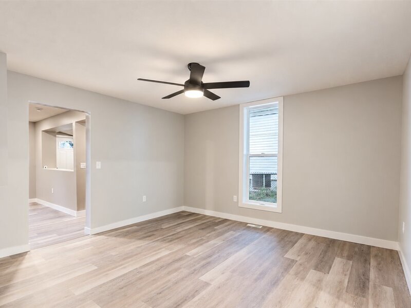 1328 N Mason Street Bloomington IL 61701