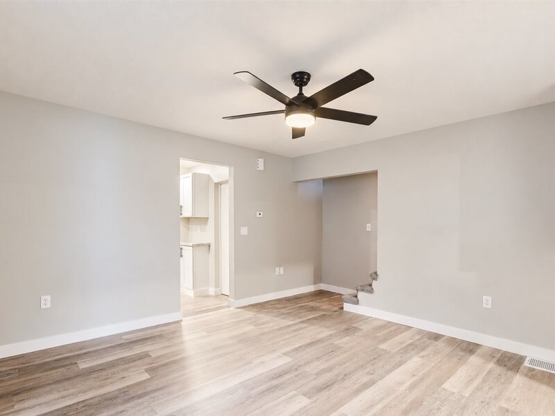 1328 N Mason Street Bloomington IL 61701