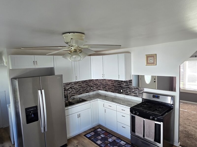 427 Kenyon Avenue Romeoville IL 60446