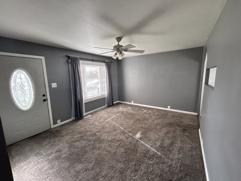 427 Kenyon Avenue Romeoville IL 60446