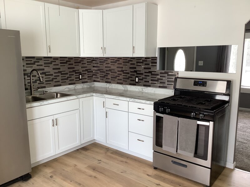 427 Kenyon Avenue Romeoville IL 60446