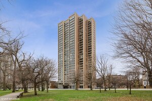 Photo of 1850 N Clark Street Chicago IL 60614 Unit 2104