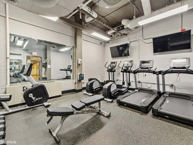 1850 N Clark Street Chicago IL 60614