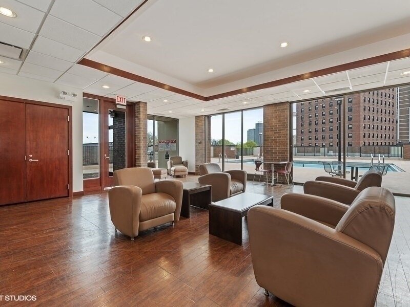1850 N Clark Street Chicago IL 60614