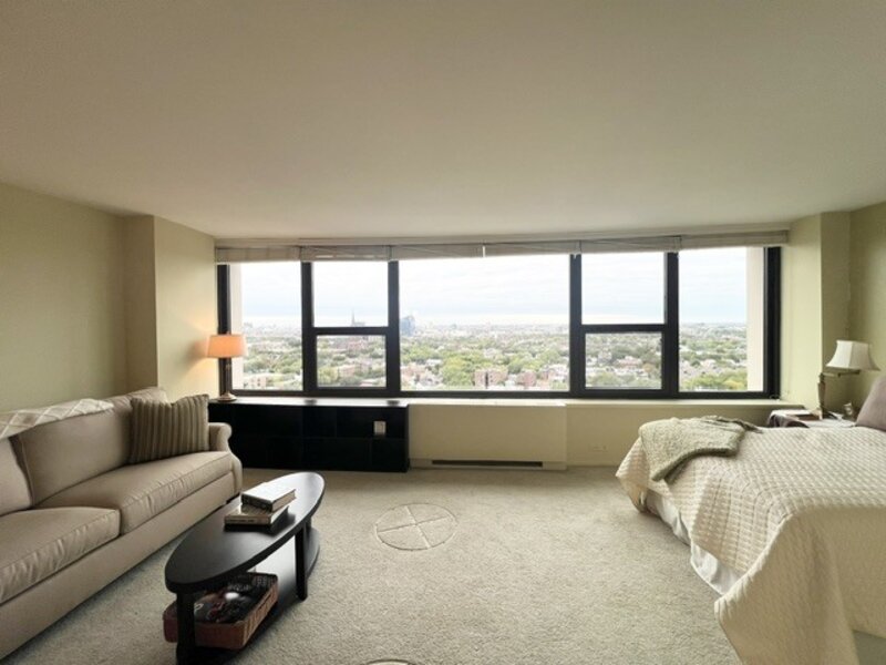 1850 N Clark Street Chicago IL 60614