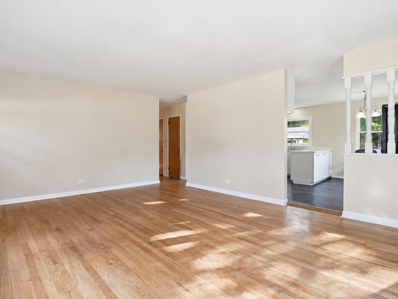 2132 Linden Avenue Waukegan IL 60087