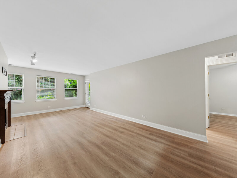 301 W Goethe Street Chicago IL 60610