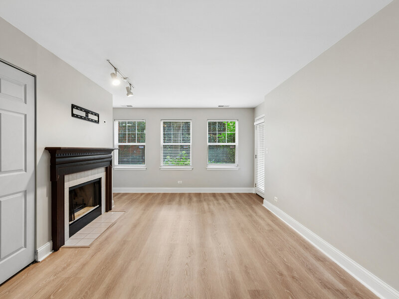 301 W Goethe Street Chicago IL 60610
