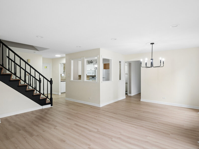 1502 Johnstown Court Wheaton IL 60189
