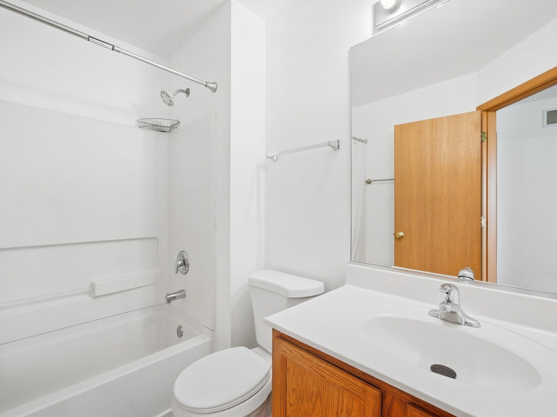 240 S Alder Creek Drive Romeoville IL 60446
