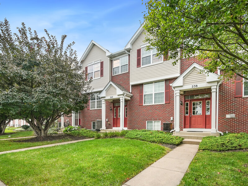 240 S Alder Creek Drive Romeoville IL 60446