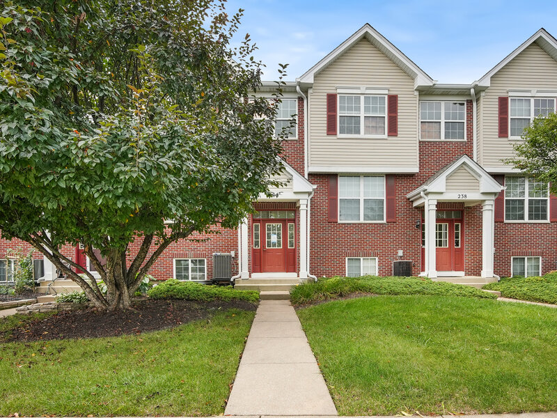 240 S Alder Creek Drive Romeoville IL 60446