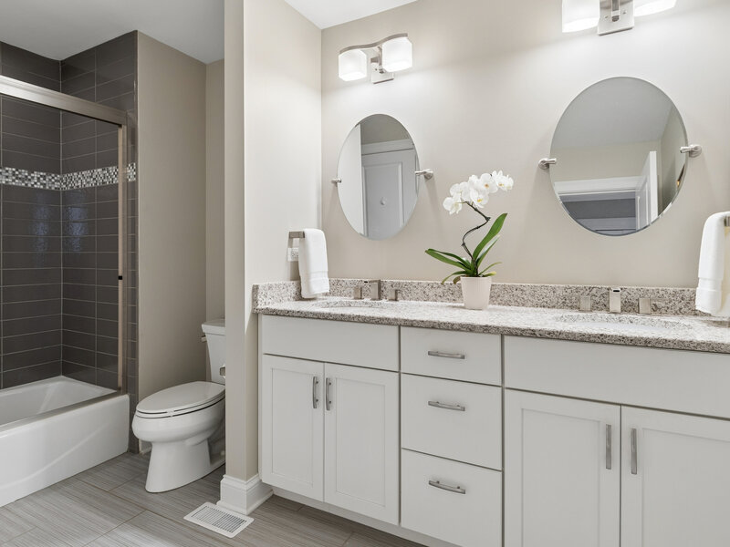 2737 Nicole Circle Aurora IL 60502
